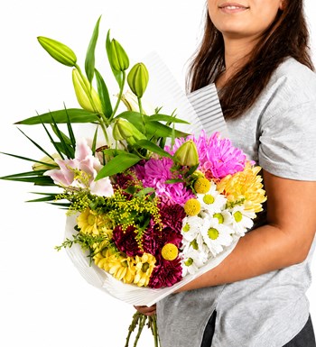 Lilyana Flowers - St. Petersburg