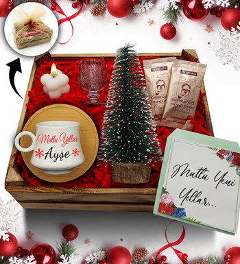 Lilyana Flowers - Kasa İçerisinde Çam Ağacı & Kişiye Özel Beyaz Fincan & Kahve Yanı Su Bardağı & Bubble Mum & Türk Kahvesi Hediye Seti