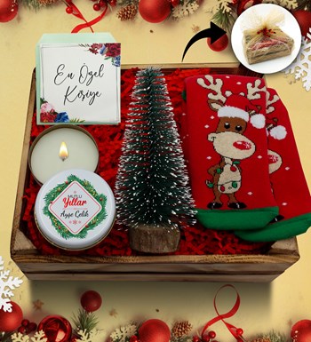 Lilyana Flowers - Mini Kasa İçerisinde Çam Ağacı  & Kişiye Özel Metal Kutulu Mum & Yılbaşı Çorabı Hediye Seti