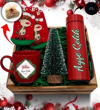 Kasa İçerisinde Kişiye Özel Kırmızı Termos & Çam Ağacı & Kırmızı Kupa & Yılbaşı Çorabı Hediye Seti