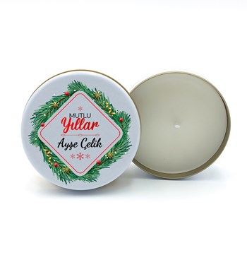 Mini Kasa İçerisinde Çam Ağacı Mum & Kişiye Özel Metal Kutulu Mum & Yılbaşı Çorabı Hediye Seti