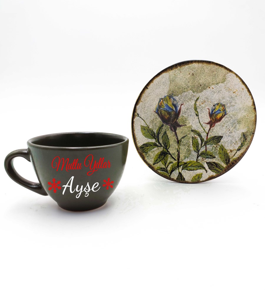 Kasa İçerisinde Kişiye Özel Haki Çay Fincanı & Çam Ağacı & Yeşil Kalem Hediye Seti