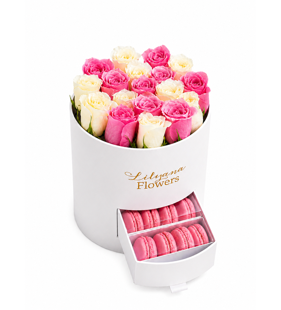 Yuvarlak Büyük Beyaz Kutuda Macaronlu  Pembe Beyaz Gül